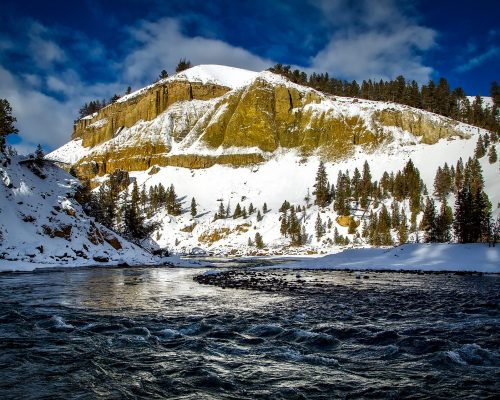 yellowstone-river-1589615_1920